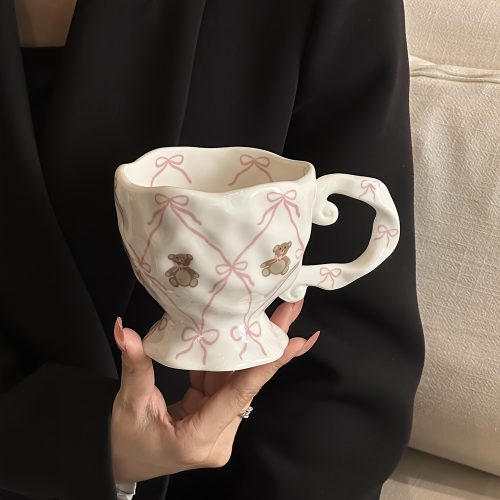 Hand-Painted Cute Bear Ceramic Mark Cup - Fresh Bow Coffee And Iced Tea Cup Set in Gift Box, Ideal As Festive Souvenirs